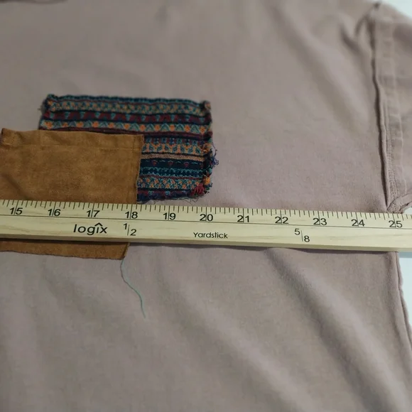 Easel Women's Oversized Size Large Dusty Pink Top with Pocket Accent - Picture 8 of 12